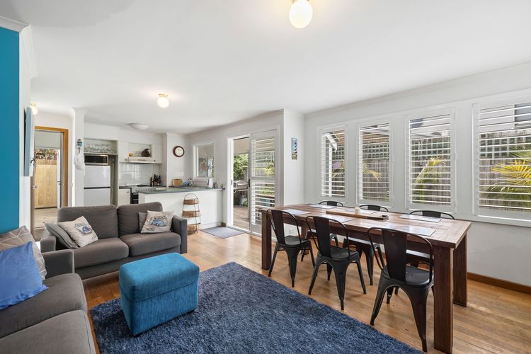 Price on the Beach 2c