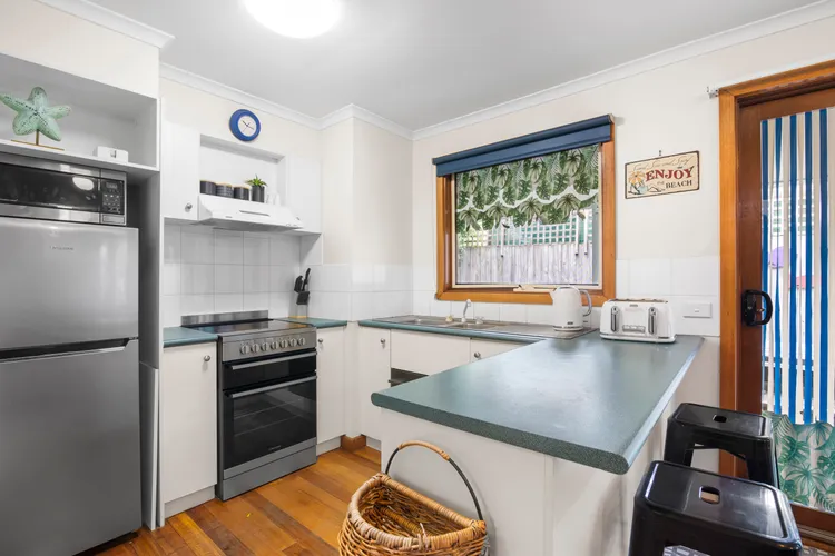 Price on the Beach 2c