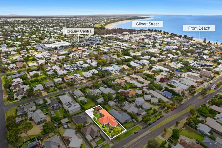 Price Central Torquay 32