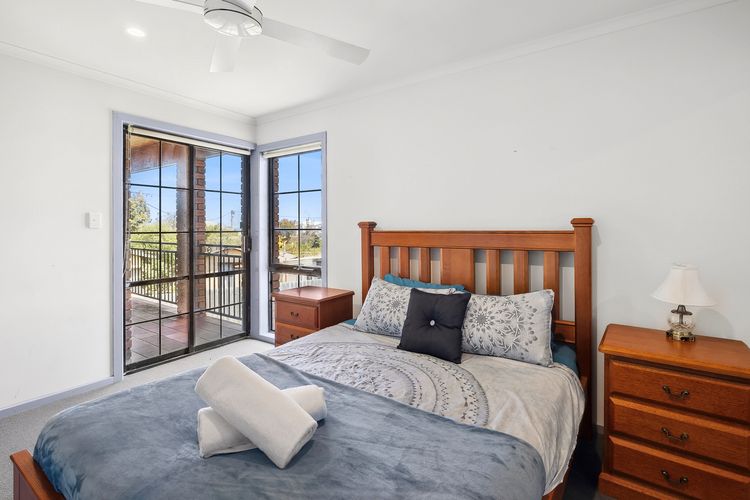 New Street Beach House | Pet-Friendly 350m to Beach