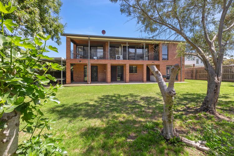 New Street Beach House | Pet-Friendly 350m to Beach