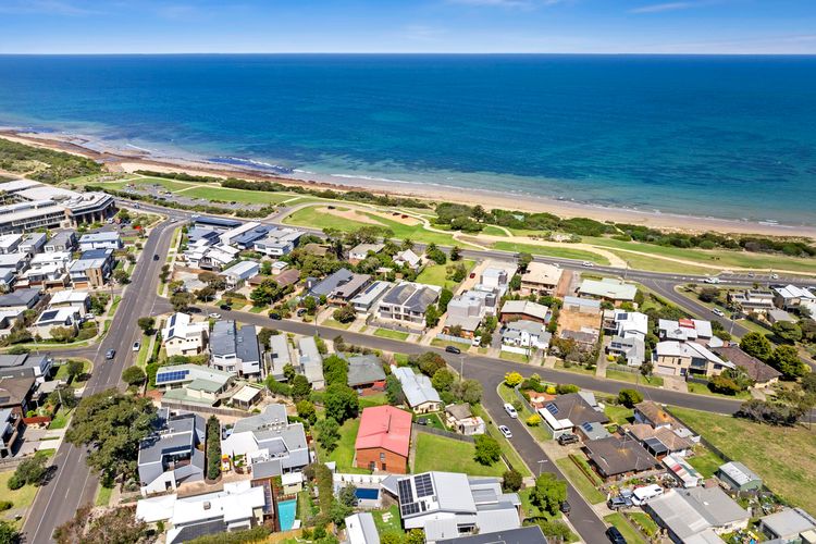 New Street Beach House | Pet-Friendly 350m to Beach