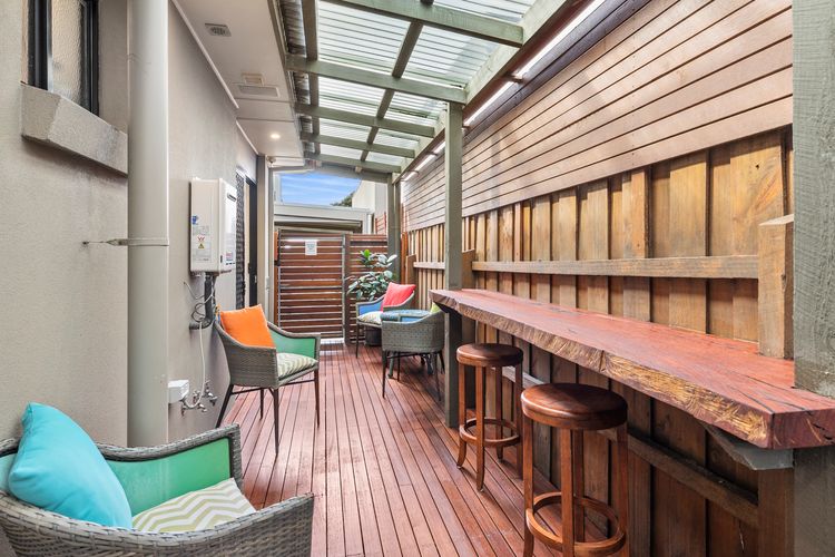 Cosy Esplanade Unit 8 | Steps to Beach & Cafes