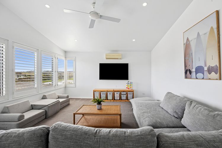 Beach Road Pool Escape