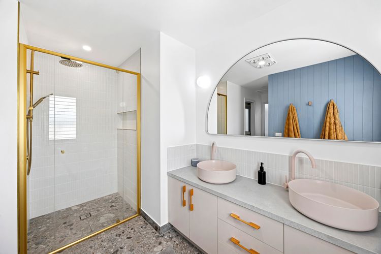 Beach Road Pool Escape