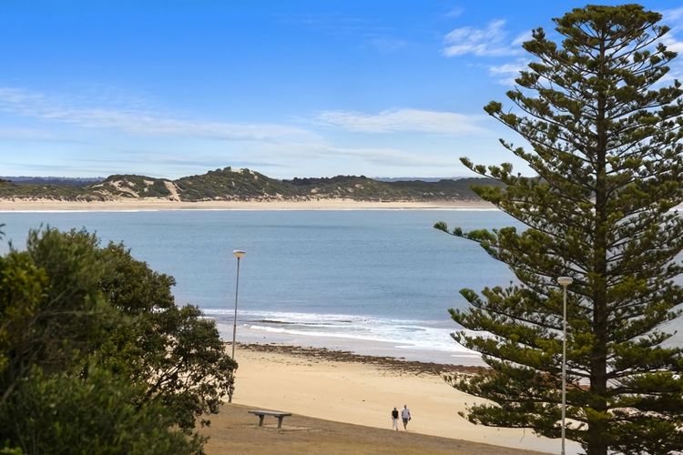 Esplanade Absolute Beach Frontage 12-20