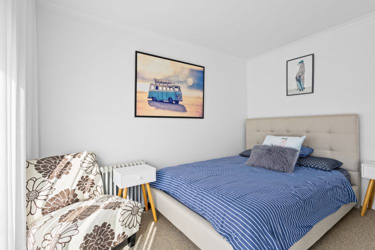 Beach Road Retreat | Pet Friendly Walk to Beach