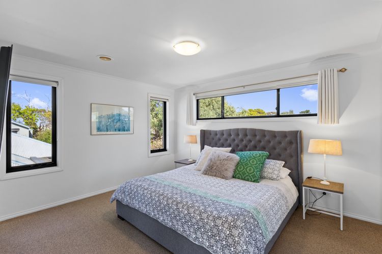 Beach Road Retreat | Pet Friendly Walk to Beach