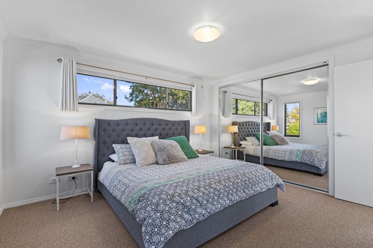 Beach Road Retreat | Pet Friendly Walk to Beach