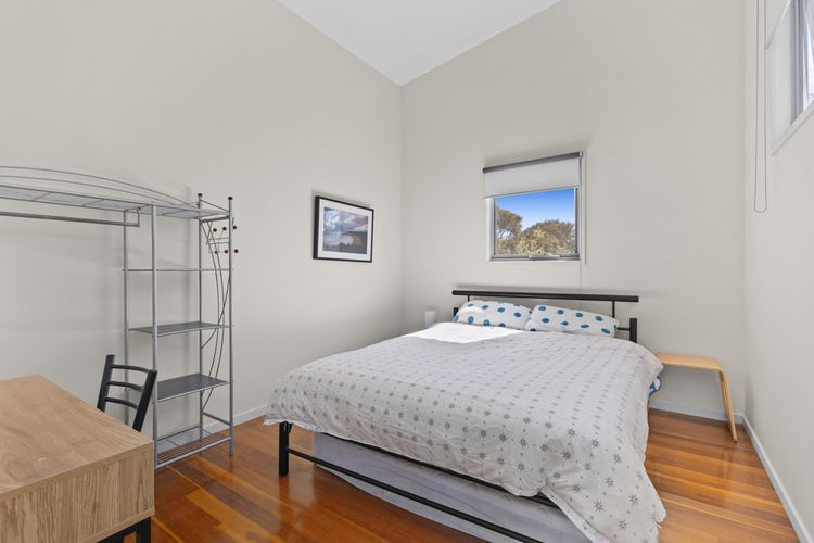 Sunset Surf Retreats | 500m to Beach Pet Friendly with Spa