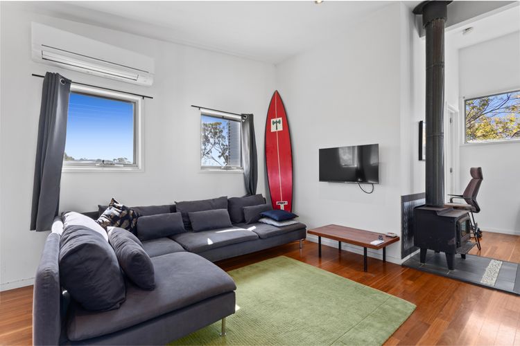 Sunset Surf Retreats | 500m to Beach Pet Friendly with Spa