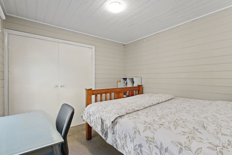 Sunset Surf Retreats | 500m to Beach Pet Friendly with Spa