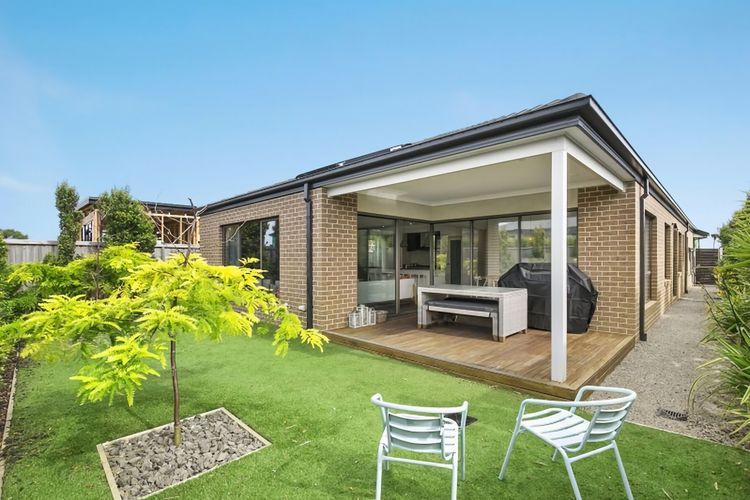 Mannagum Mt Duneed 59