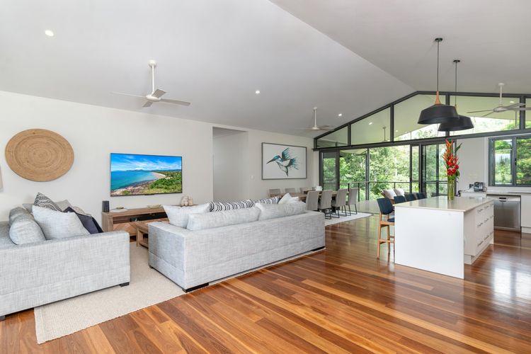 Port Douglas Valley Magic