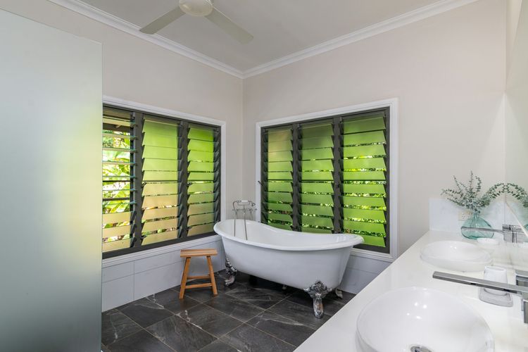 Port Douglas Valley Magic