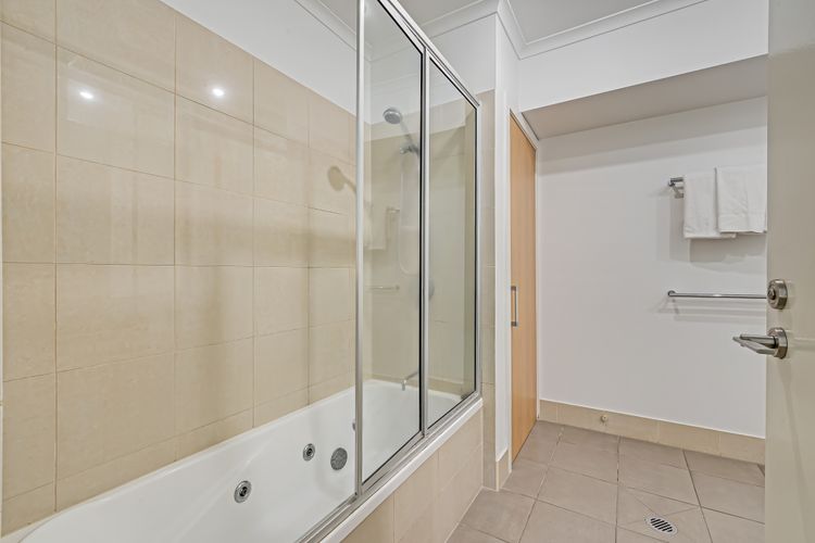 1104 Oaks Resort – King Suite