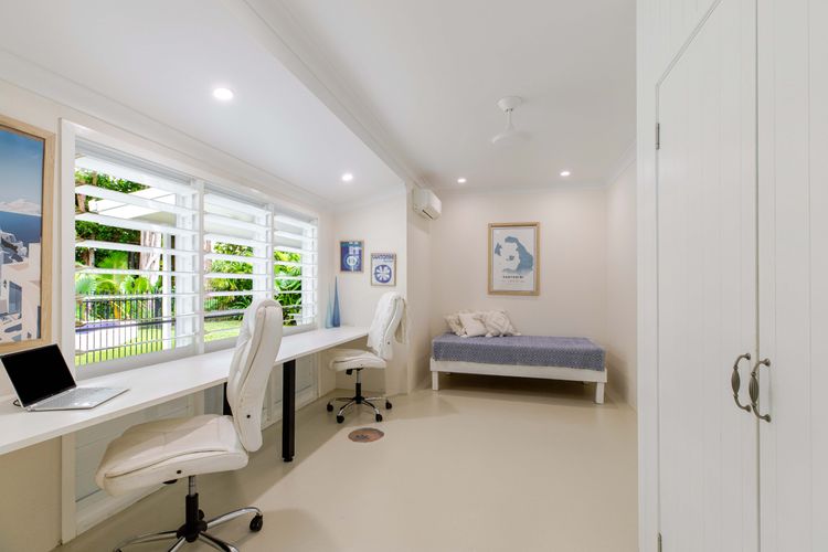 Mistral Tropical Beach House