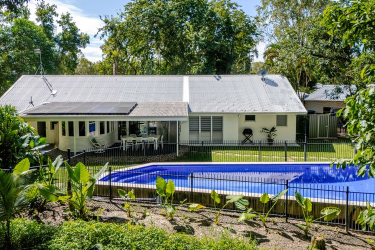 Mistral Tropical Beach House