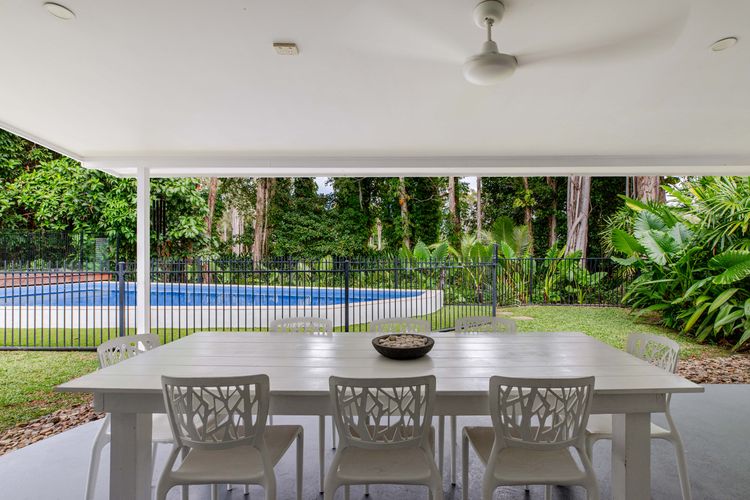 Mistral Tropical Beach House