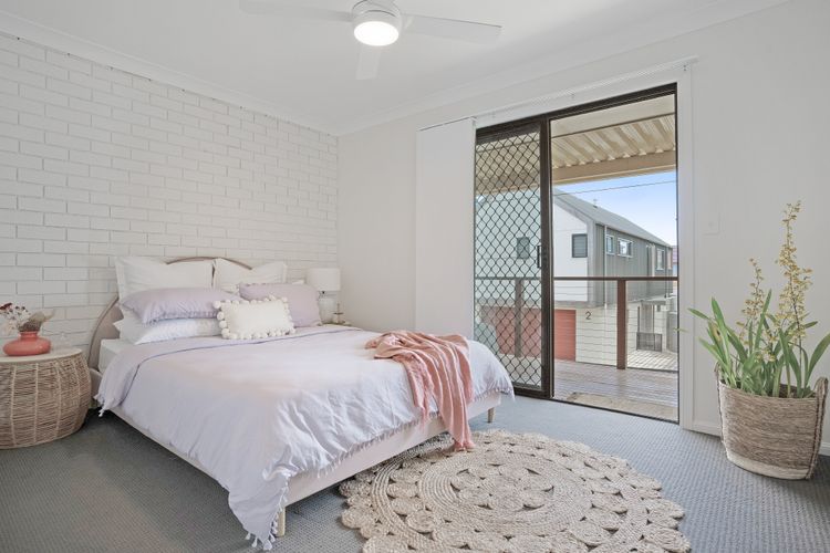 Seamist – 4/6 Flame Street