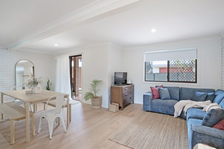 Seamist – 4/6 Flame Street