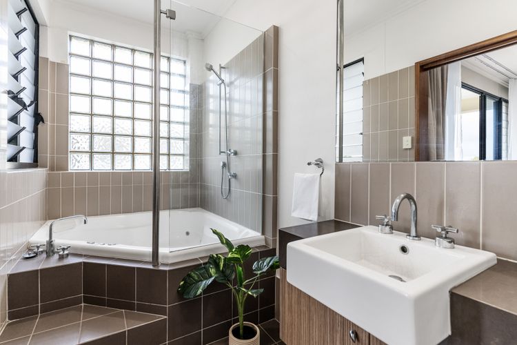 Villa Sangiovese – Unit One – 1/2 Heath Street