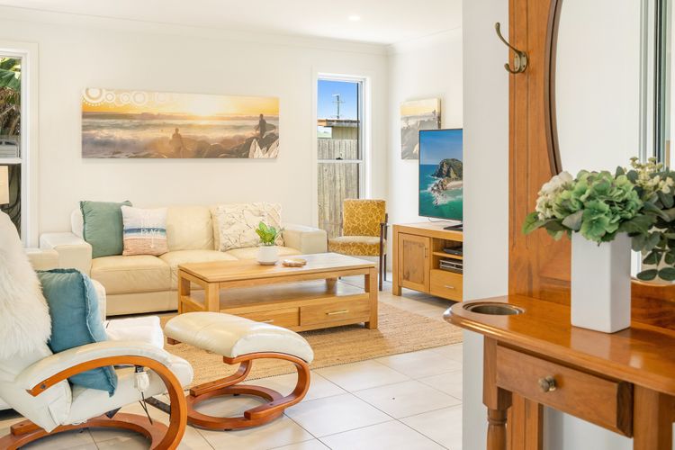 Breezeway House – 38B Cypress Street