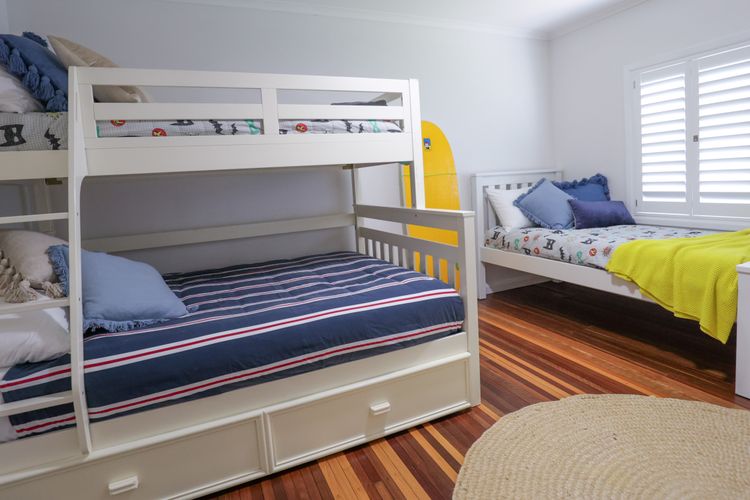 Bungalow Blue – 8 Illawong Lane