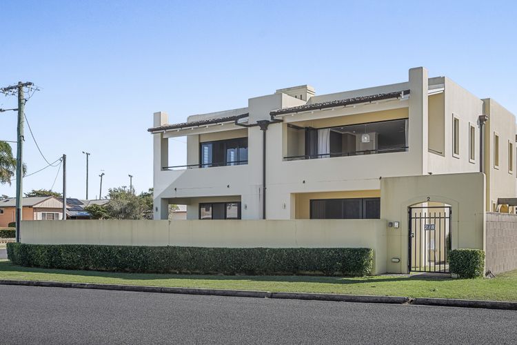 Villa Sangiovese – Unit Two – 2/2 Heath Street