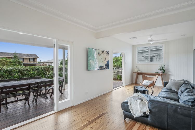 Cedar Retreat – 19 Cedar Street