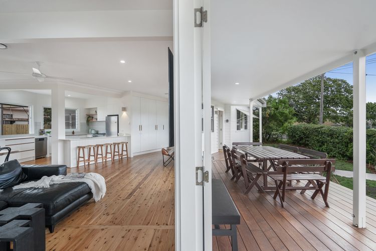 Cedar Retreat – 19 Cedar Street