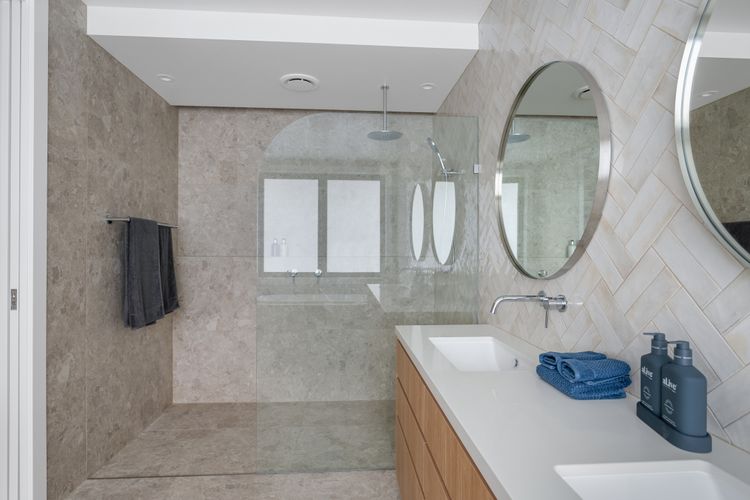 Mooncoin on Yarran – 2/12 Yarran Street