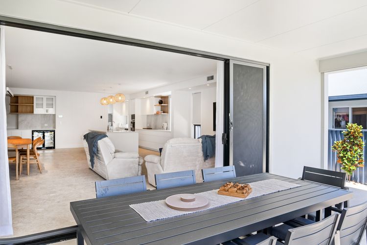 Mooncoin on Yarran – 2/12 Yarran Street