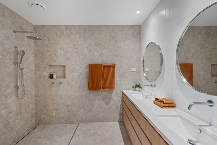 Mooncoin on Yarran – 2/12 Yarran Street
