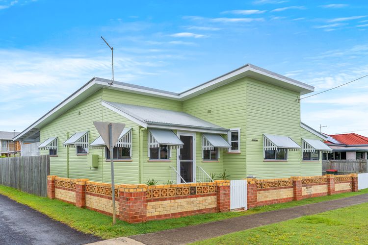 Rosena – The Classic Beach House – 5 Cashmore Street