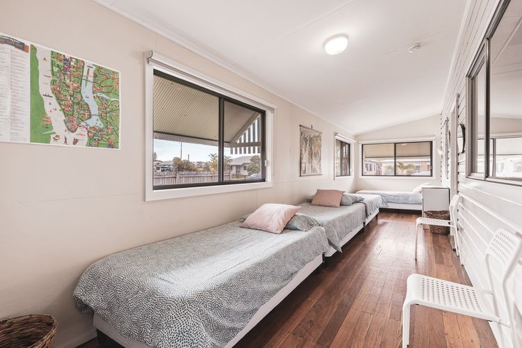 Rosena – The Classic Beach House – 5 Cashmore Street