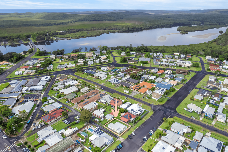 Rosena – The Classic Beach House – 5 Cashmore Street