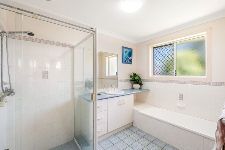 Waratah Retreat – 2/4 Waratah Lane