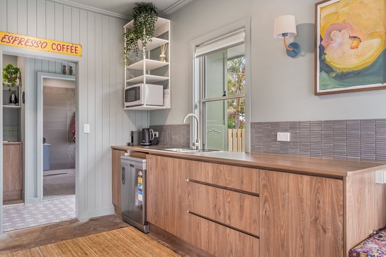 Seashells – 47 Park Street