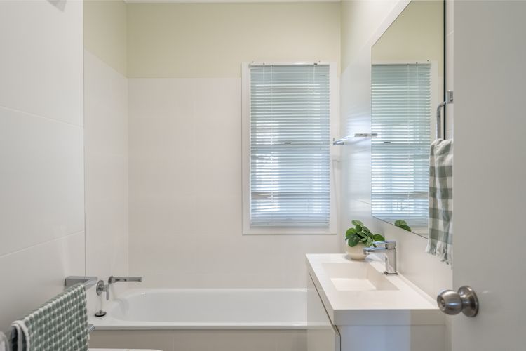 SunnySide Up – 1/3 McDonald Place