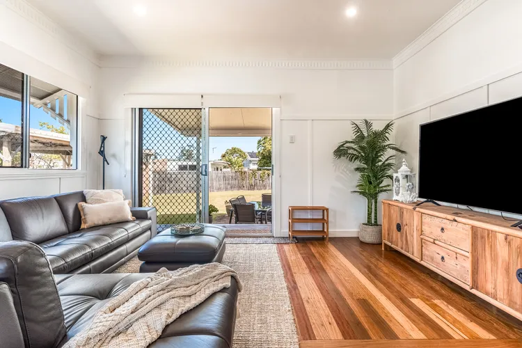 Salt on Cedar – 17 Cedar Street