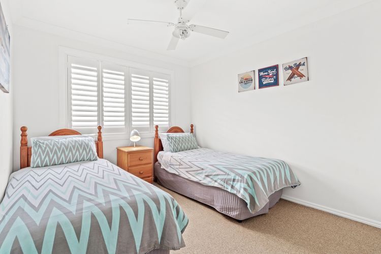 Ocean Song – 2/41 Park Street