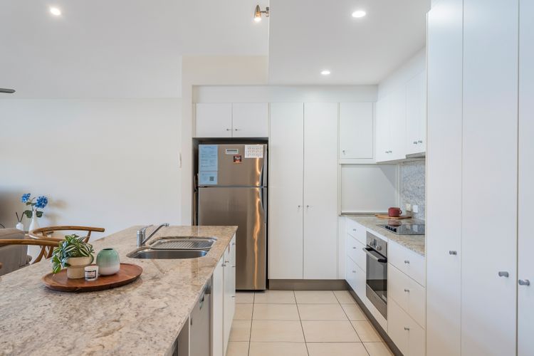 Malibu Apartments Unit 1 – 5 Oak Street