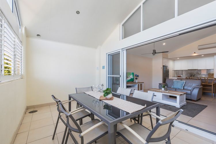 Malibu Apartments Unit 2 – 5 Oak Street