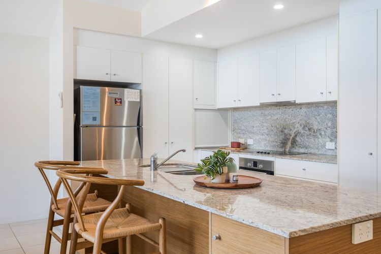 Malibu Apartments Unit 2 – 5 Oak Street