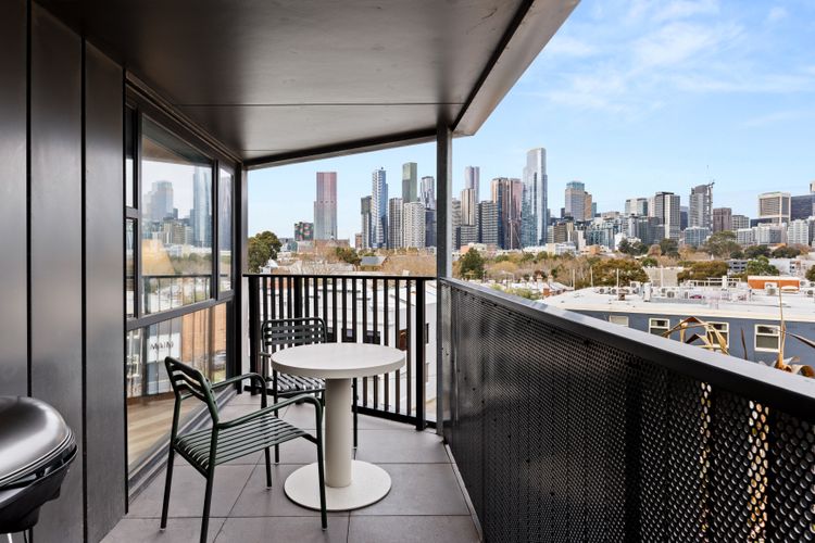 Hawke & Hide Designer 3BR Balcony Retreat