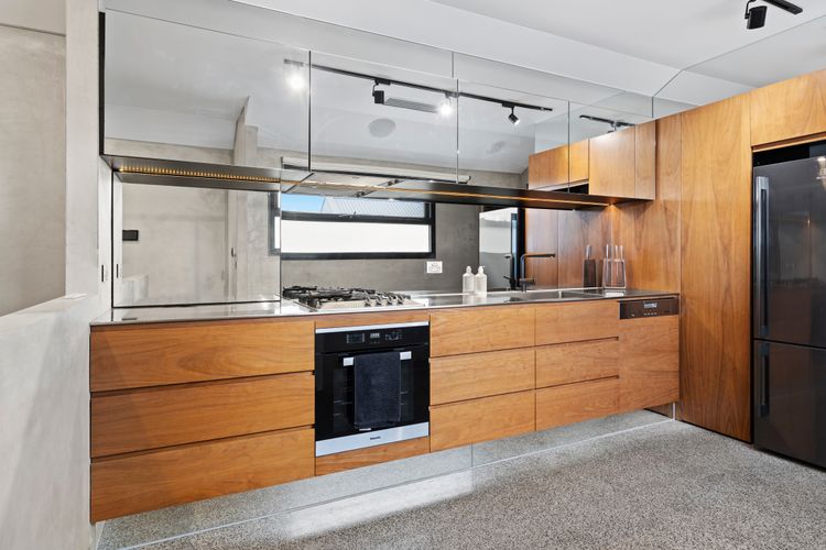 Corten Haus South Urban Retreat