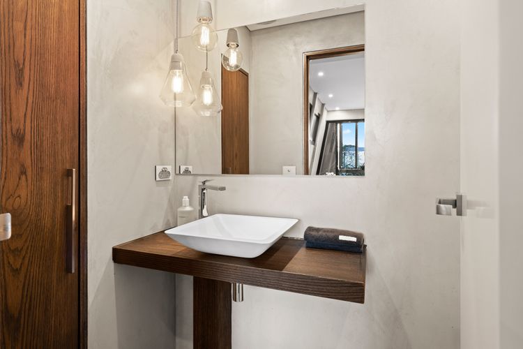 Corten Haus South Urban Retreat