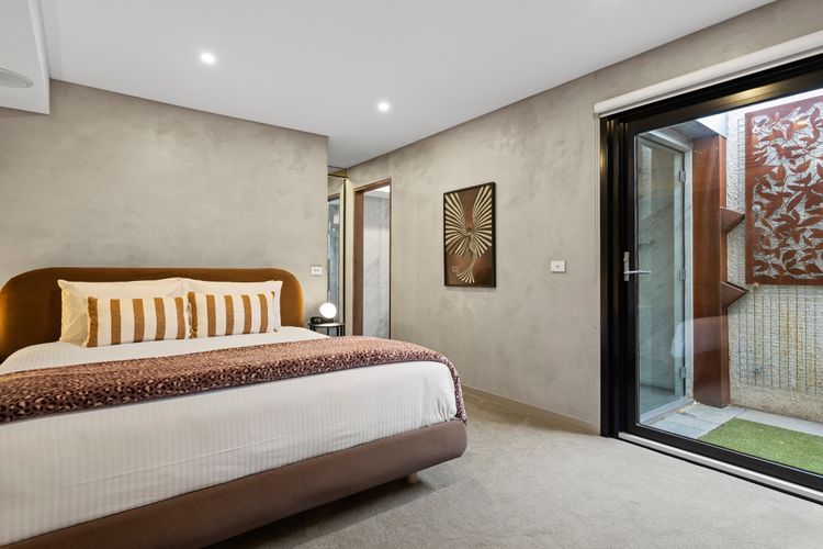 Corten Haus South Urban Retreat