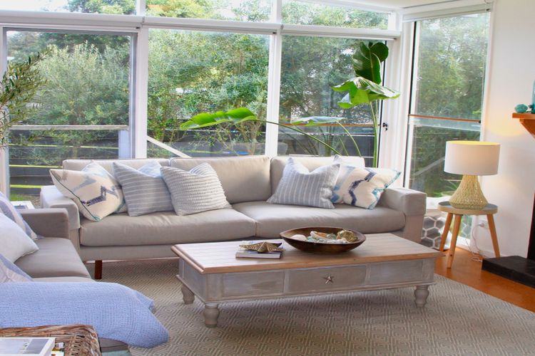 The Deckhouse at Lonnie